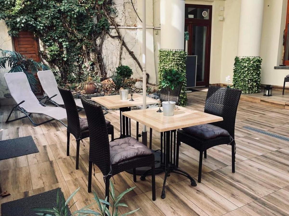 Atrium Panzio