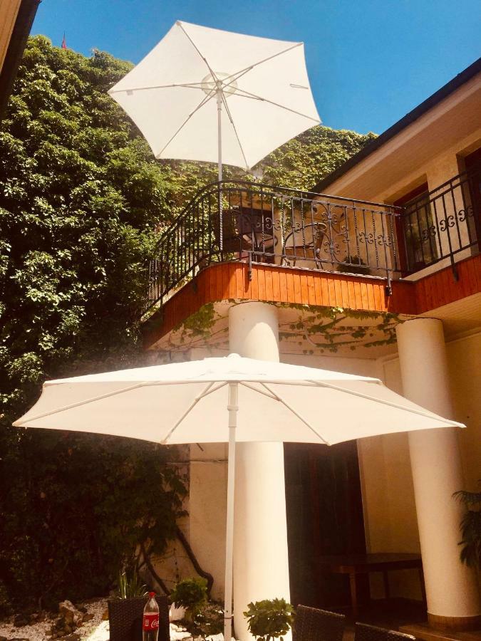 Atrium Panzio